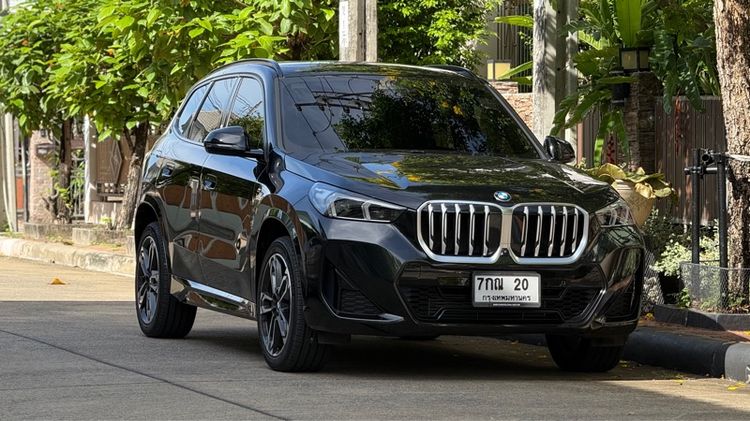 BMW X1 2023 2.0 sDrive20i M Sport Utility-car เบนซิน ไม่ติดแก๊ส เกียร์อัตโนมัติ ดำ รูปที่ 2