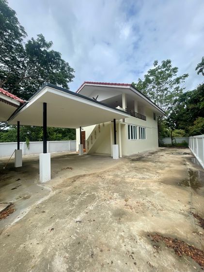 บ้านเดี่ยว 2 หลัง ในพื้นที่เดียวกัน เหมาะทั้ง อยู่อาศัย ทำโฮมออฟฟิศหรืออยู่กันแบบครอบครัวใหญ่ 