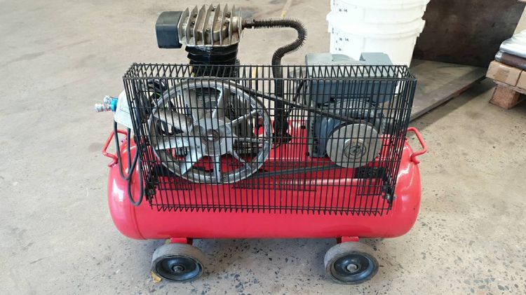 อื่นๆ ปั๊มลม 3 แรงม้า 2 สูบ ถัง 50ลิตร 8.0 Bar 2.2 kw 52 ลบม.นาที มอเตอร์ไฟบ้าน220V 2830รอบ นาที