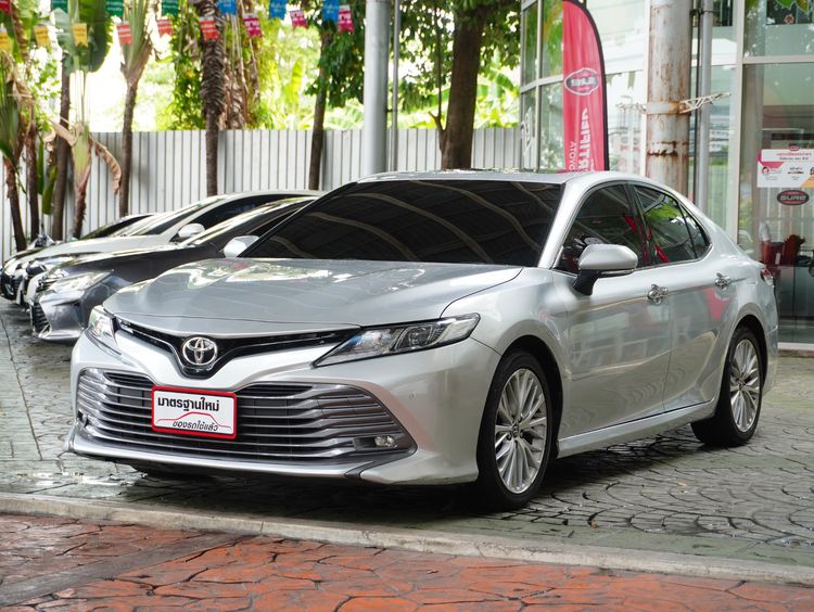 รถ Toyota Camry 2.5 G สี บรอนซ์เงิน