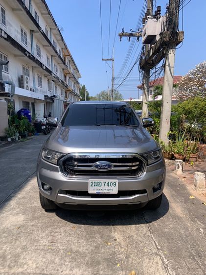 รถ Ford Ranger 2.0 Limited 4WD สี บรอนซ์เงิน