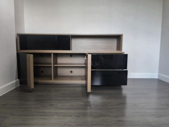ส่งต่อชั้นวางT.V.และ ตู้ลอยติดผนัง ของ SB.Furniture รูปที่ 2