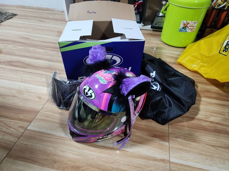 หมวกกันน็อคสวยๆRaiden flamingo violetพร้อมหูแมว