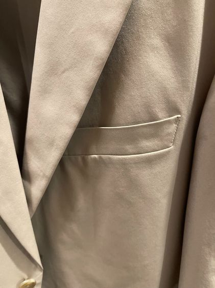 UNIQLO Blazer Minimal สีเบจ ทรงสวย Smart Casual ใส่ได้ทุกวัน ✨ รูปที่ 5