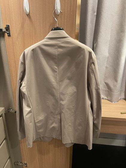 UNIQLO Blazer Minimal สีเบจ ทรงสวย Smart Casual ใส่ได้ทุกวัน ✨ รูปที่ 2