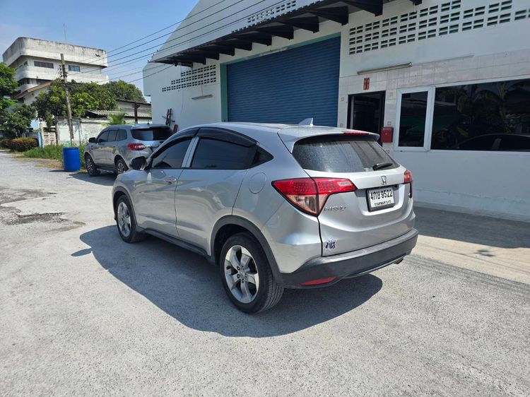 Honda HR-V 2016 1.8 E Utility-car เบนซิน เกียร์อัตโนมัติ เทา รูปที่ 3