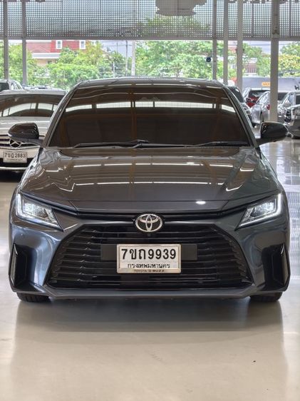 Toyota Yaris ATIV 2023 1.2 Premium Luxury Sedan เบนซิน ไม่ติดแก๊ส เกียร์อัตโนมัติ เทา รูปที่ 2