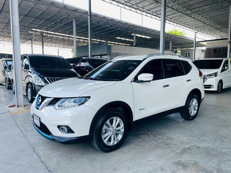 รถ Nissan X-Trail 2.0 V Hybrid 4WD สี ขาว