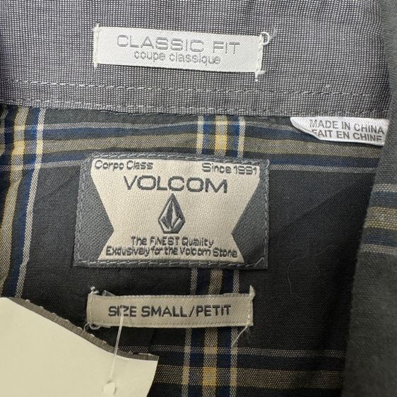 เสื้อเชิ้ต​ Volcom Skateboard Size S รูปที่ 2