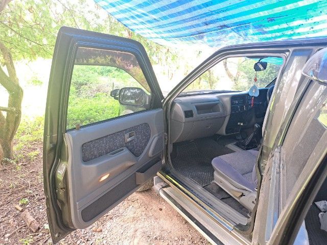 Isuzu Adventure 1999 รุ่นย่อยอื่นๆ Pickup ดีเซล เกียร์ธรรมดา บรอนซ์ทอง รูปที่ 3