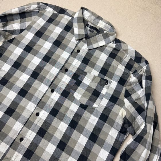 เสื้อเชิ้ต​ Volcom Skateboard Size L