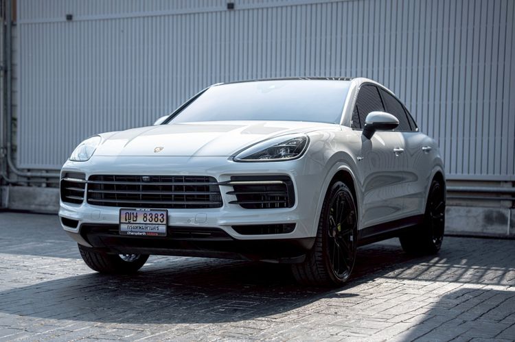 รถ Porsche Cayenne 3.0 E-Hybrid Coupé 4WD สี ขาว