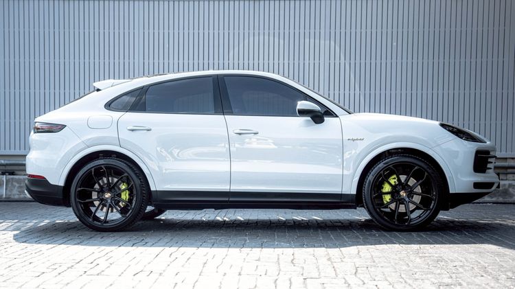 Porsche Cayenne 2021 3.0 E-Hybrid Coupé 4WD Utility-car ปลั๊กอินไฮบริด (PHEV) ไม่ติดแก๊ส เกียร์อัตโนมัติ ขาว รูปที่ 4