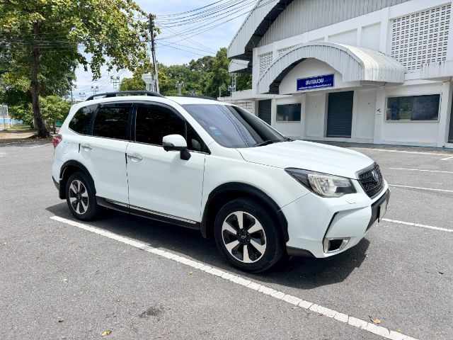 Subaru Forester 2017 2.0 i-P 4WD เบนซิน เกียร์อัตโนมัติ ขาว รูปที่ 4