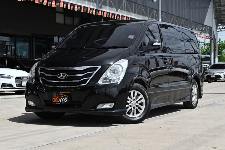 รถ Hyundai H-1  2.5 Elite สี ดำ