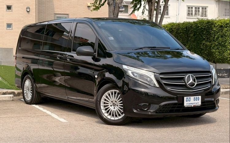 Mercedes-Benz V-Class 2023 Vito Van ดีเซล เกียร์อัตโนมัติ ดำ รูปที่ 3