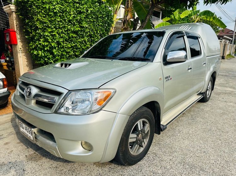รถ Toyota Hilux Vigo 3.0 G สี บรอนซ์เงิน