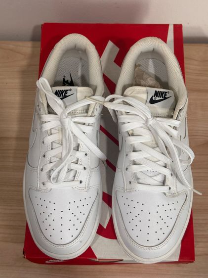 Nike dunk low tripple white