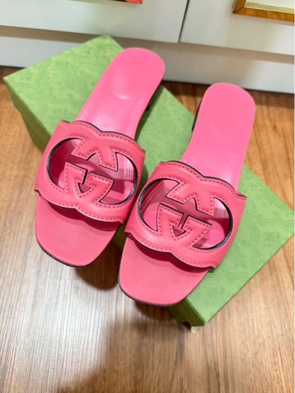 Gucci sandals