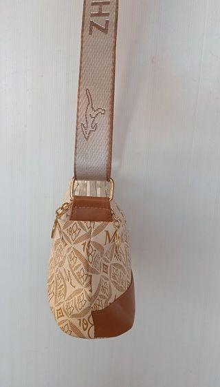 กระเป๋า หนัง pu สะพายยาว  120 บาทรวมส่ง รูปที่ 2