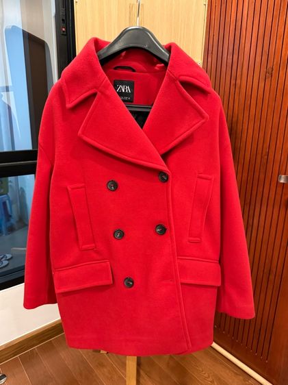 เสื้อ coat สีแดง Zara