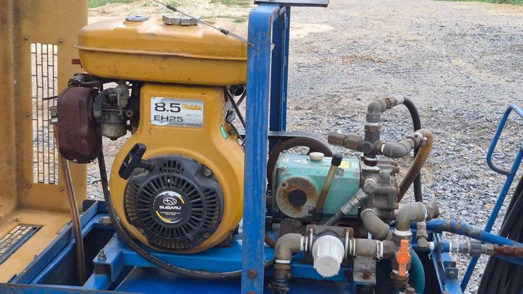 ปั๊มอัดฉีด WATER JET แรงกว่าปั๊มพ่นยา  ปริมาณน้ำเยอะกว่า เหมาะกับงานล้าง ทำความสะอาด คราบหนักๆ