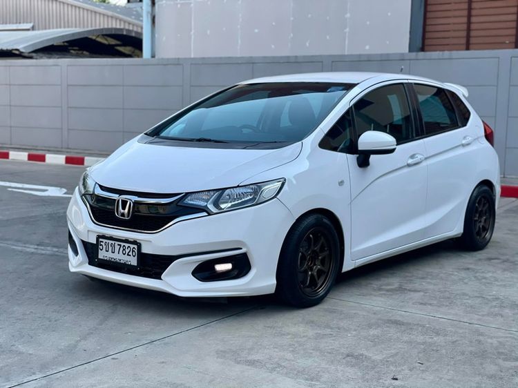 Honda Jazz 2019 1.5 V i-VTEC Sedan เบนซิน ไม่ติดแก๊ส เกียร์อัตโนมัติ ขาว รูปที่ 2