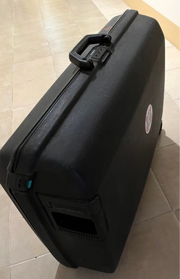 ไม้ตีกอล์ฟ แบรนด์Wilsonและกระเป๋าเดินทางSamsonite รูปที่ 12