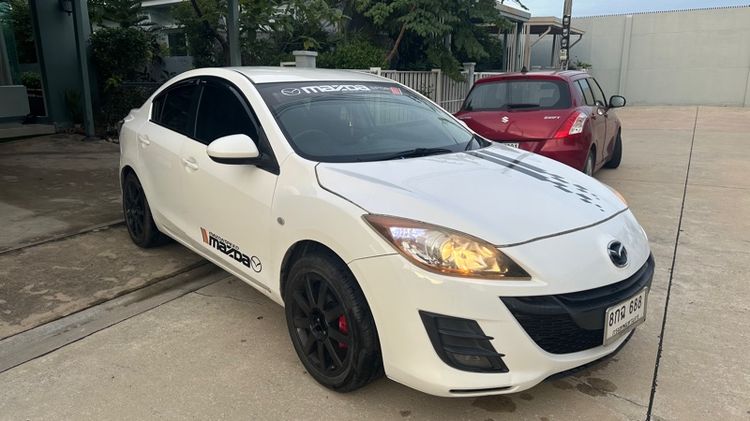 รถ Mazda Mazda3 1.6 Spirit สี ขาว