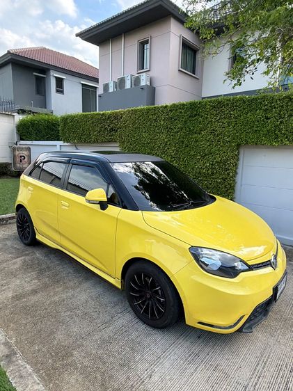 MG MG3 2015 1.5 C Sedan เบนซิน เกียร์อัตโนมัติ เหลือง รูปที่ 3