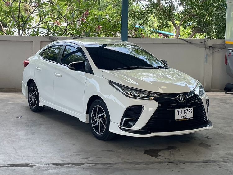 Toyota Yaris ATIV 2021 1.2 Sport Sedan เบนซิน ไม่ติดแก๊ส เกียร์อัตโนมัติ ขาว รูปที่ 3