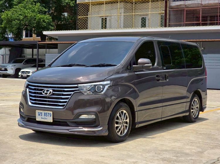 Hyundai H-1  2019 2.5 Elite ดีเซล เกียร์อัตโนมัติ น้ำตาล รูปที่ 4