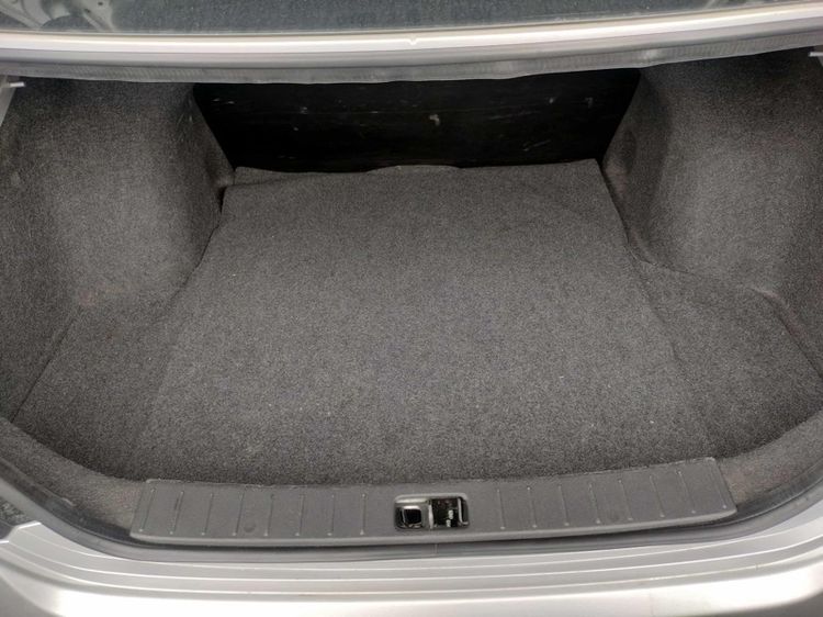Nissan Almera 2018 1.2 E Sedan เบนซิน ไม่ติดแก๊ส เกียร์อัตโนมัติ บรอนซ์เงิน รูปที่ 3