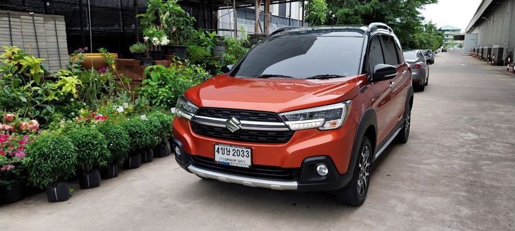 รถ Suzuki XL7 1.5 GLX สี ส้ม