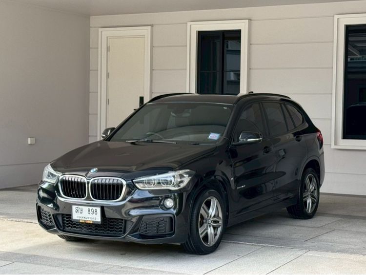 รถ BMW X1 2.0 sDrive18d M Sport สี ดำ