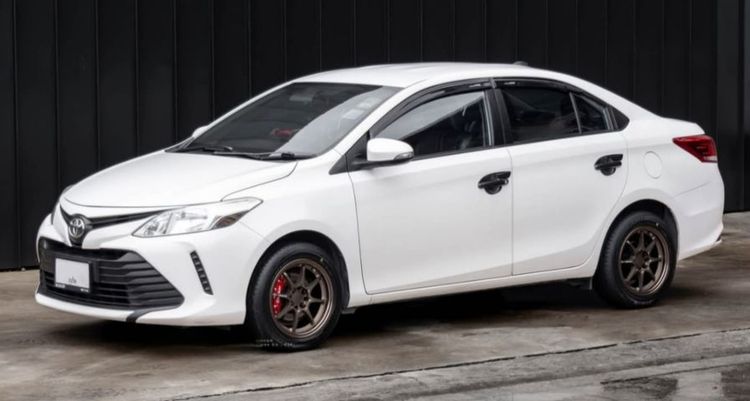 Toyota Vios 2020 1.5 E Sedan เบนซิน ไม่ติดแก๊ส เกียร์อัตโนมัติ ขาว รูปที่ 4