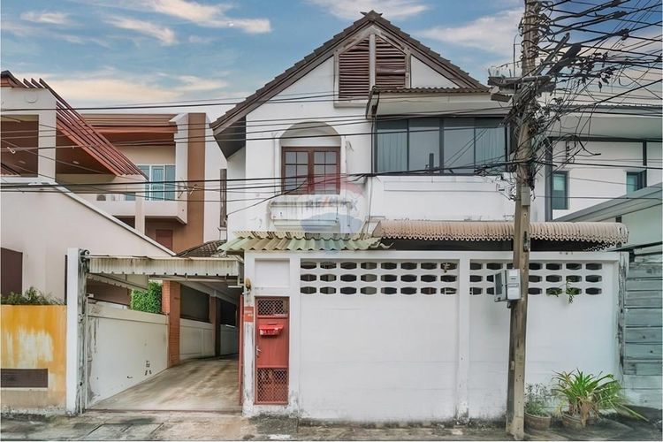 ขายด่วน บ้านเก่า ทำเลทอง ใจกลางสุขุมวิท 71 ราคาปรับลง เหลือ 12.9 ล้านบาท