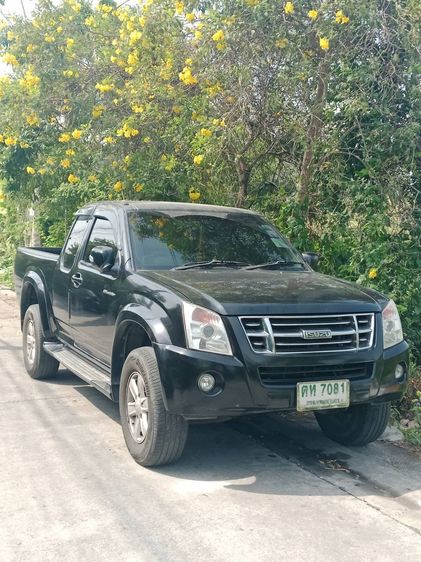 รถ Isuzu D-MAX 2.5 Hi-Lander สี ดำ