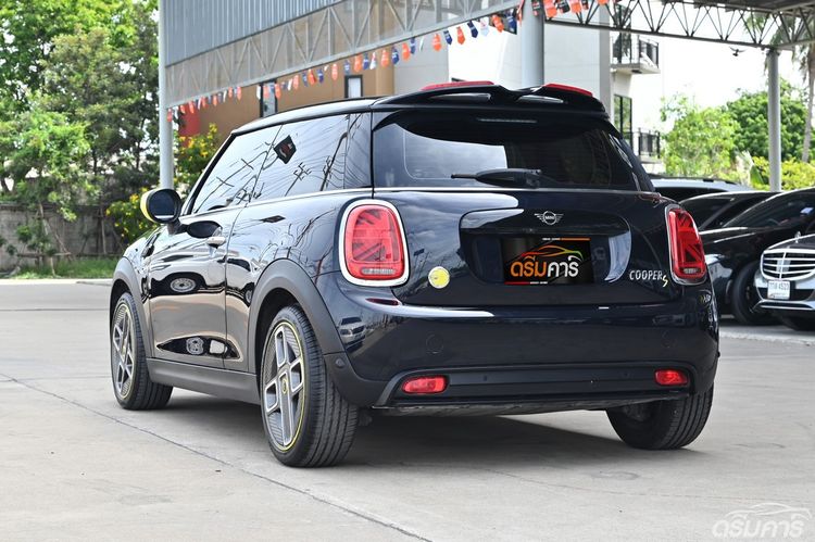 Mini Hatch Cooper 2022 SE Sedan ไฟฟ้า ไม่ติดแก๊ส เกียร์อัตโนมัติ ดำ รูปที่ 3
