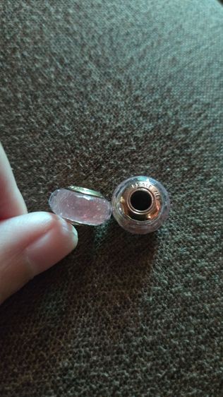 ชาร์มแพนโดร่า pandora charms สีชมพู แท้ ขายคู่ รูปที่ 3