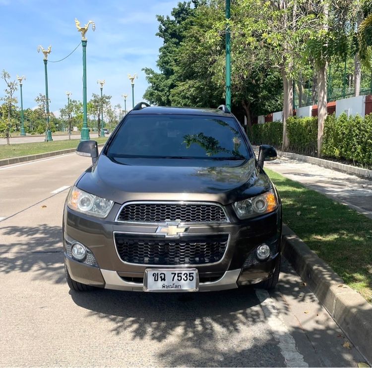 รถ Chevrolet Captiva 2.0 LSX สี น้ำตาล