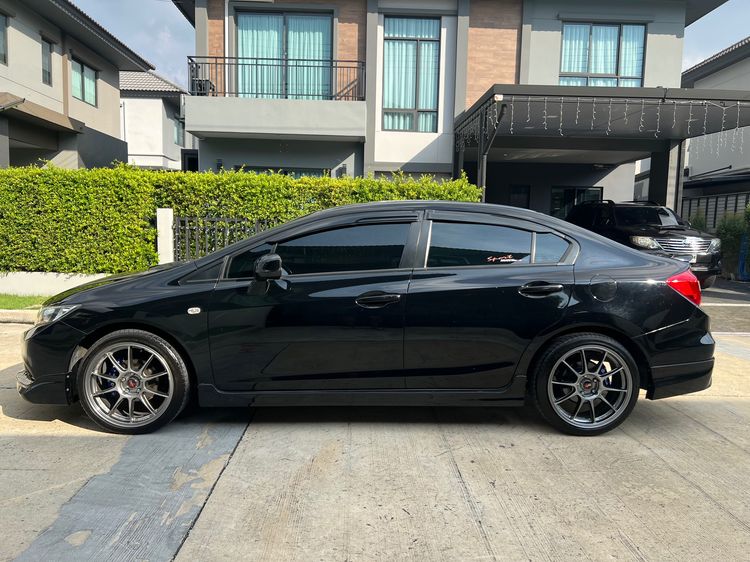 Honda Civic 2013 1.8 S i-VTEC Sedan เบนซิน ไม่ติดแก๊ส เกียร์อัตโนมัติ ดำ รูปที่ 3