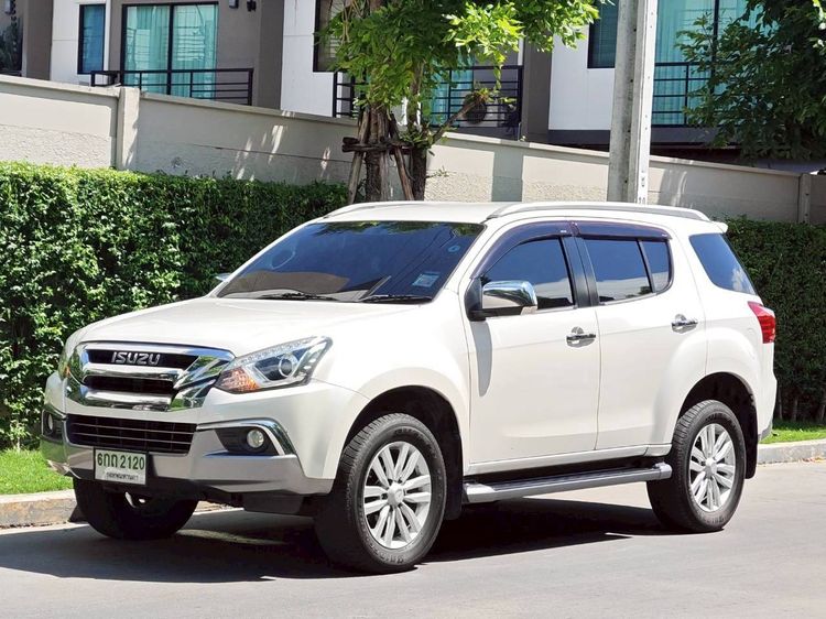 รถ Isuzu MU-X 1.9 สี ขาว