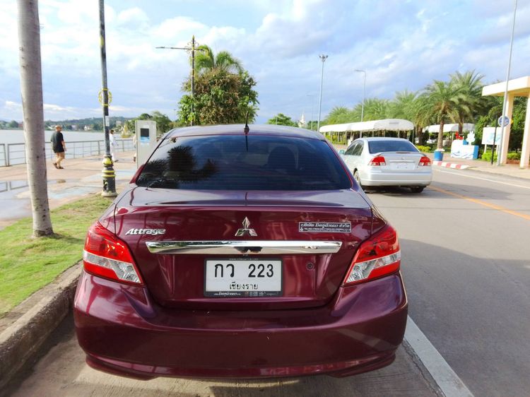 Mitsubishi Attrage 2017 1.2 GLS Sedan เบนซิน ไม่ติดแก๊ส เกียร์อัตโนมัติ แดง