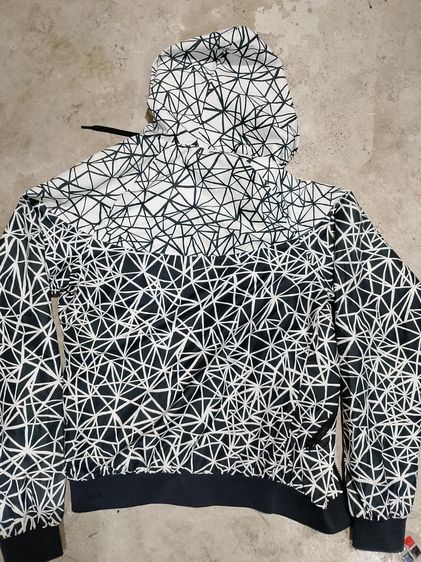 เสื้อjecget Nike สวย อก34 ยาว 23 size  xs  รูปที่ 2