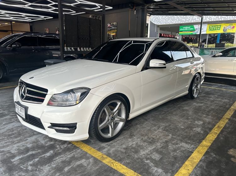 รถ Mercedes-Benz C-Class C200 CGI สี ขาว