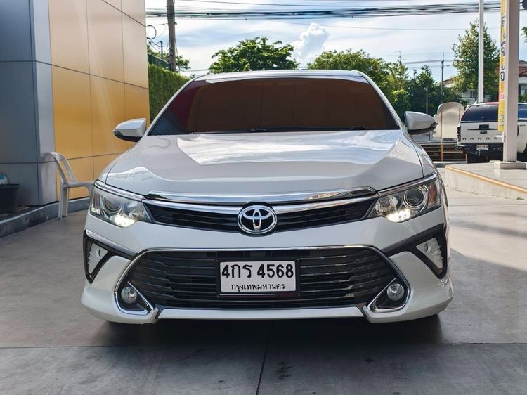 Toyota Camry 2015 2.0 G Extremo Sedan ไฮบริด ไม่ติดแก๊ส เกียร์อัตโนมัติ ขาว รูปที่ 2