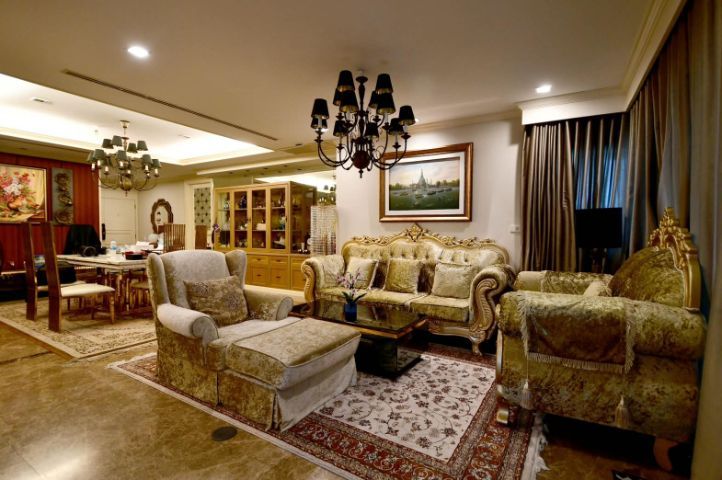 ห้องชุด พร้อมอยู่ สาทร การ์เด้นท์ luxury condo