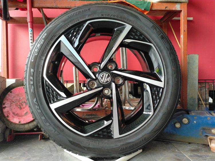 แม็กmg ขอบ17 พร้อมยางยNexen 215 50 17 ปี24 ใส่ mg ep ,mg4 mg5 mg11900 รูปที่ 4