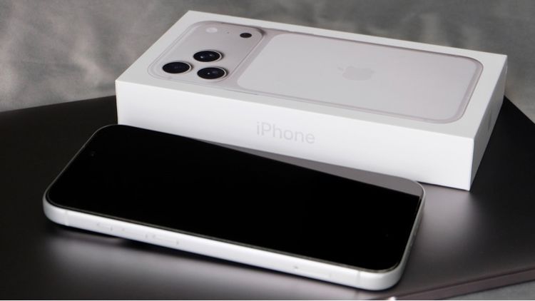 Iphone 17 Pro Max 256 GB สีขาว